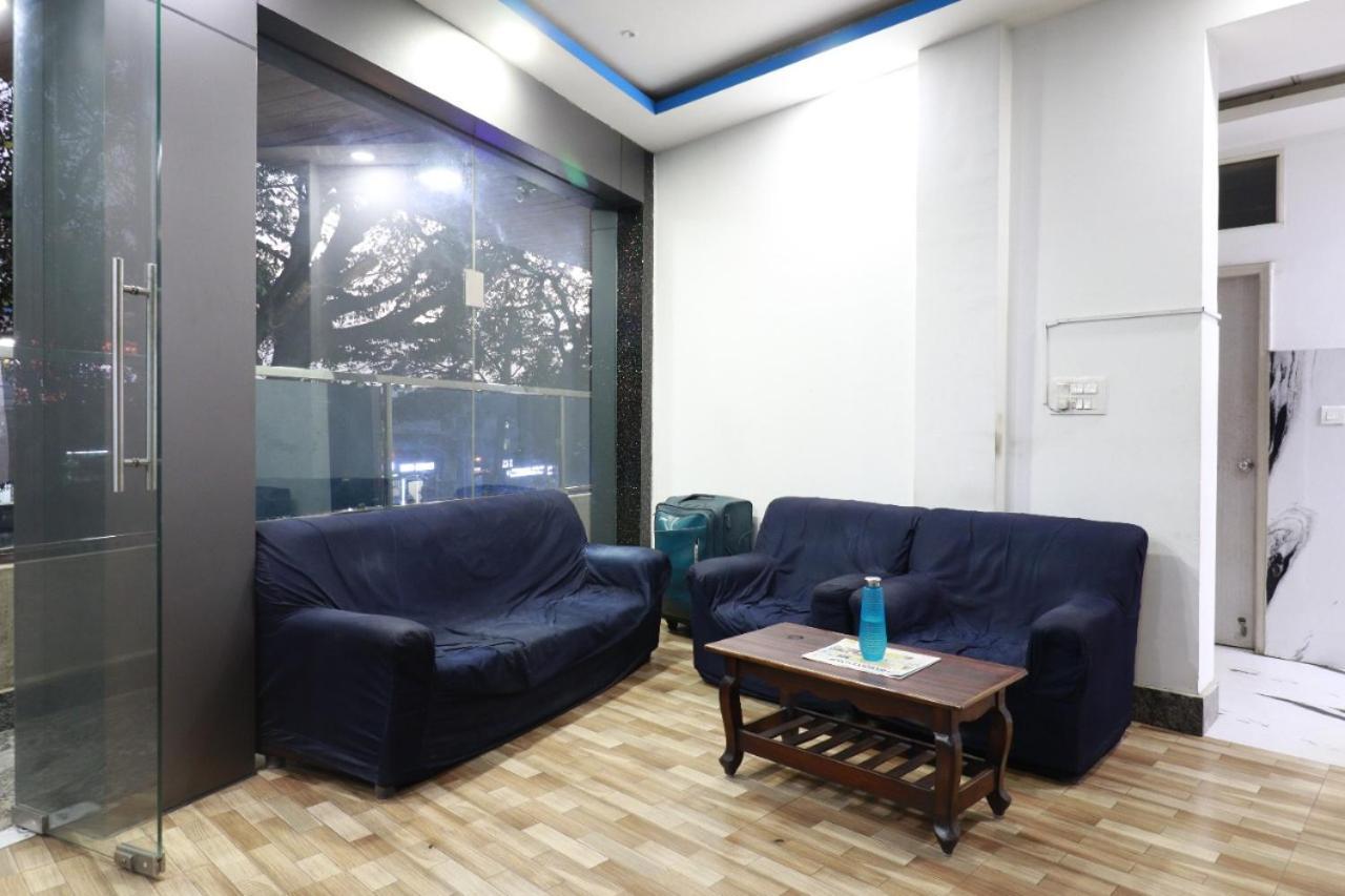 Hotel Abhimani Inn 班加罗尔 外观 照片