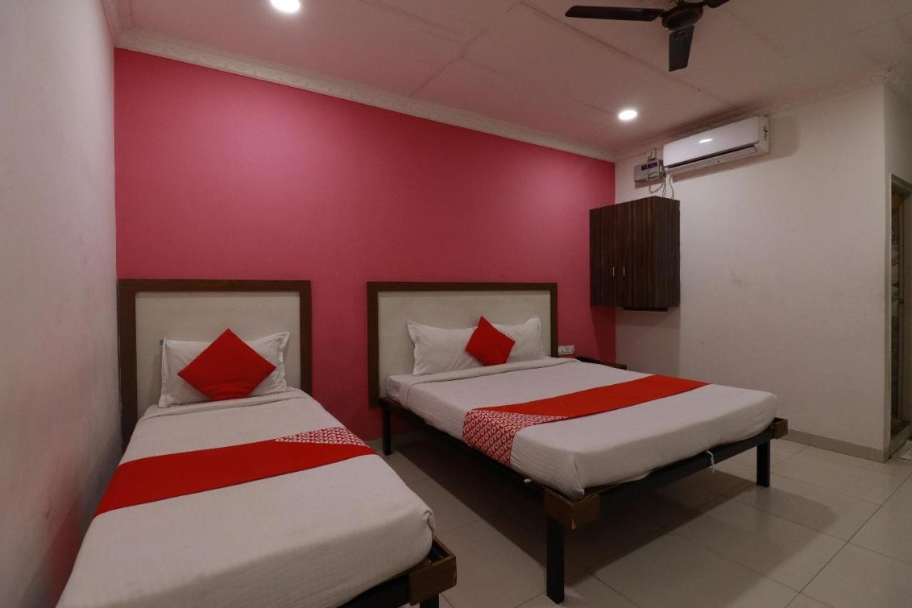 Hotel Abhimani Inn 班加罗尔 外观 照片