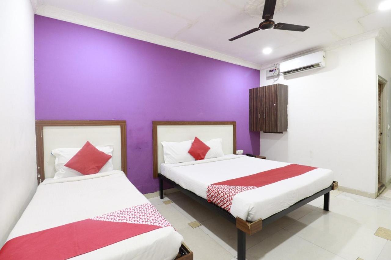 Hotel Abhimani Inn 班加罗尔 外观 照片