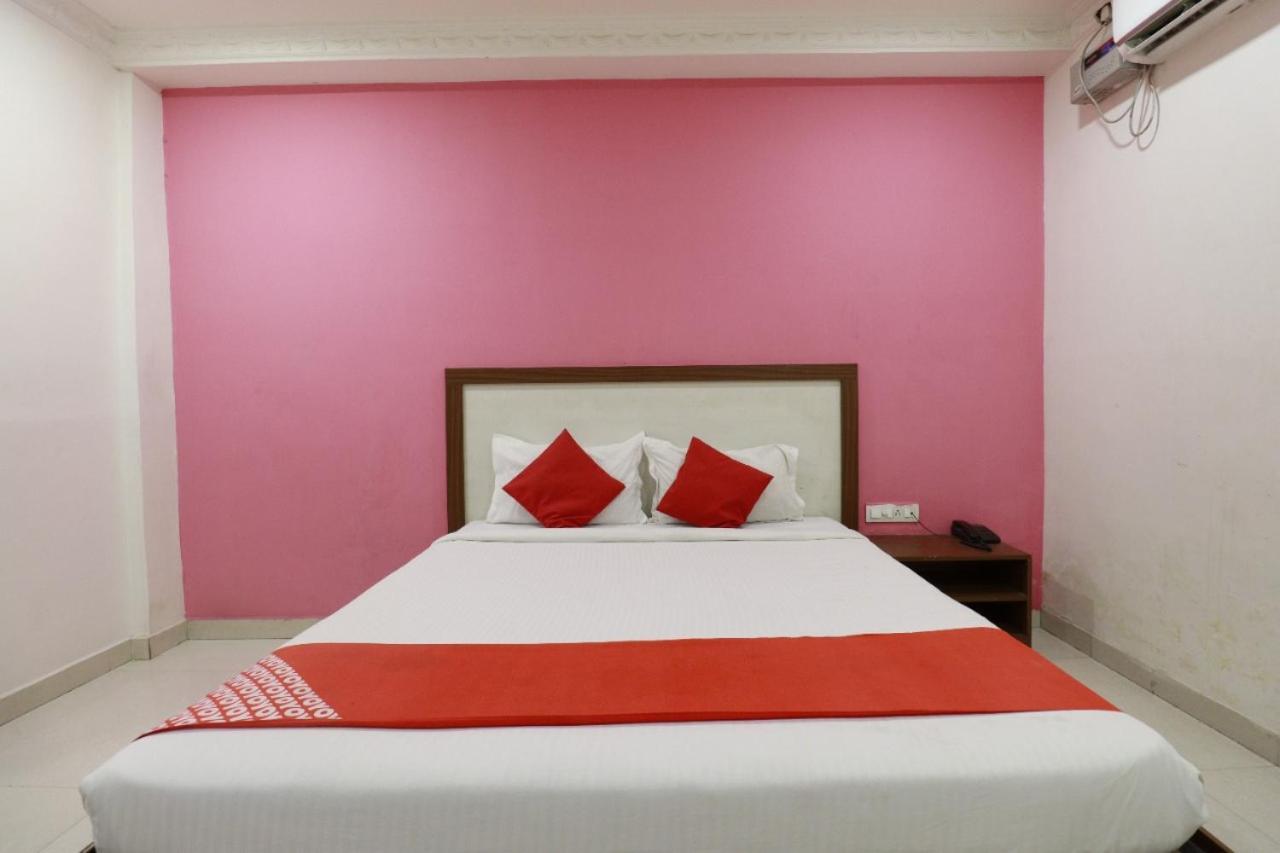 Hotel Abhimani Inn 班加罗尔 外观 照片