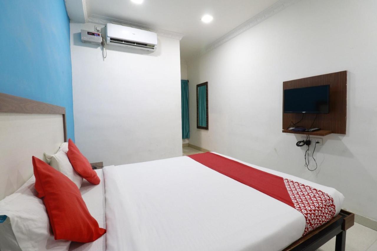 Hotel Abhimani Inn 班加罗尔 外观 照片